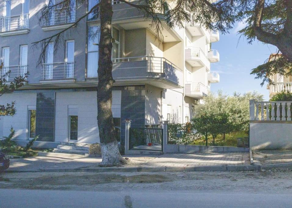 Photo of Others in Mbrostar-Urë