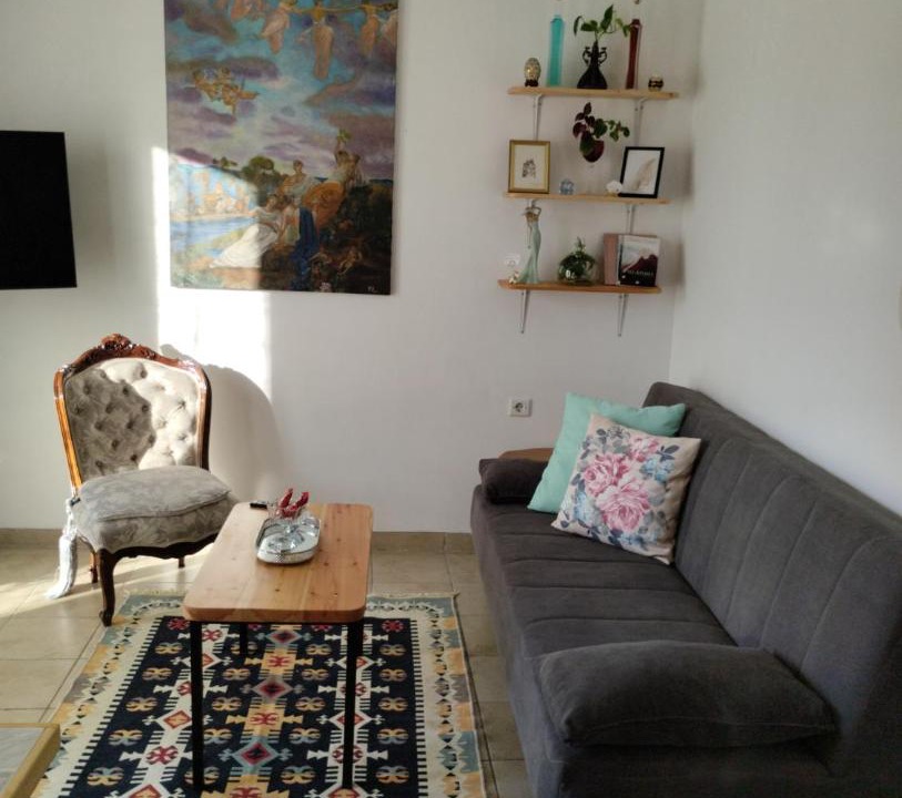 Photo of Livingroom in Aigio