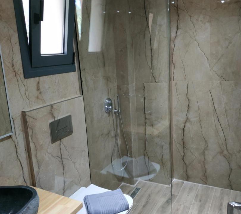 Photo of Bathroom in Skala Rachoniou