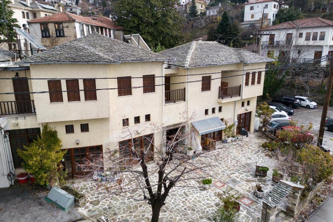Photo of Others in Portaria