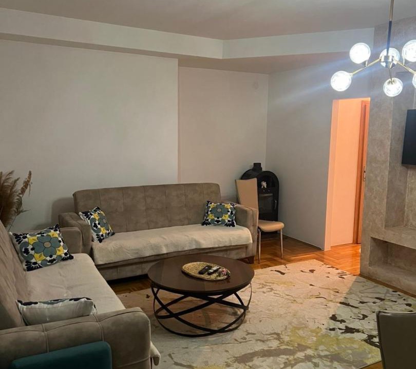 Photo of Livingroom in Pejë