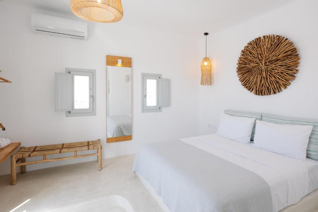 Photo of Bedroom in Ios Town