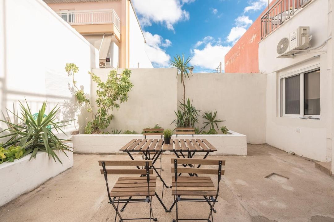 Photo of Patio Balcony in Aigaleo