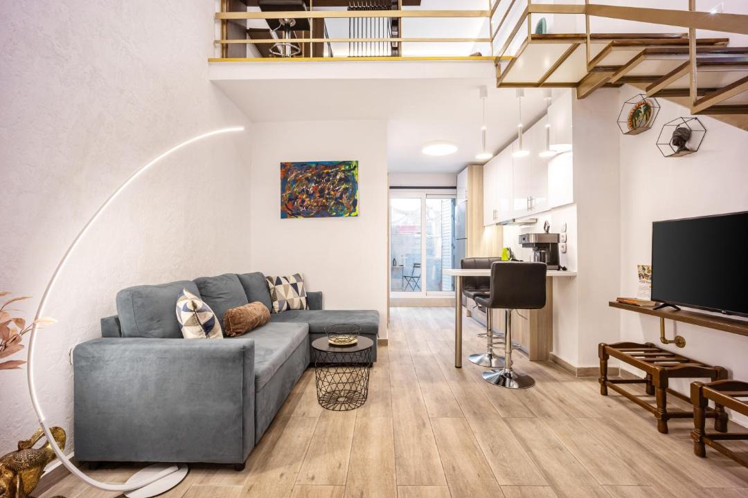 Photo of Livingroom in Kinosargous