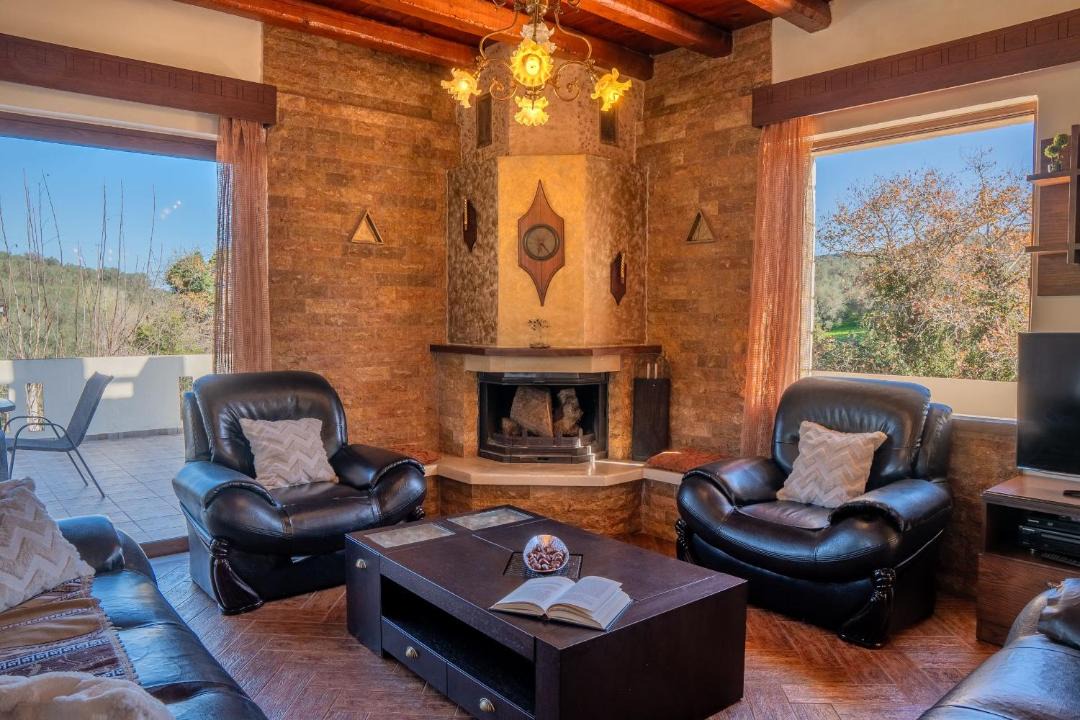 Photo of Livingroom in Platanias
