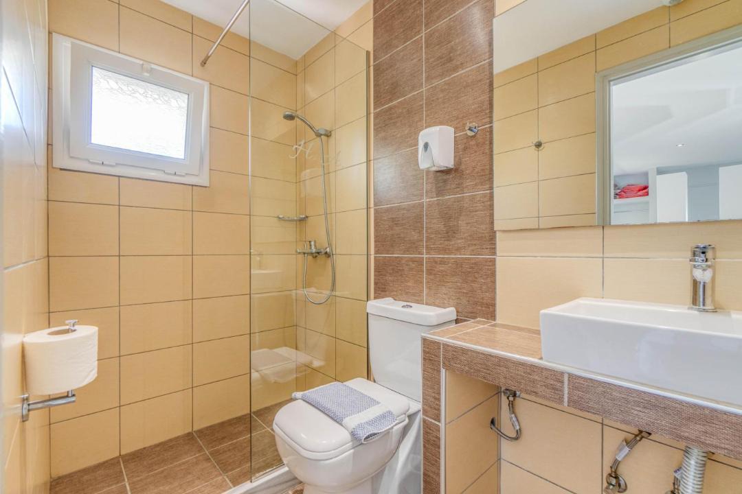 Photo of Bathroom in Tzavros
