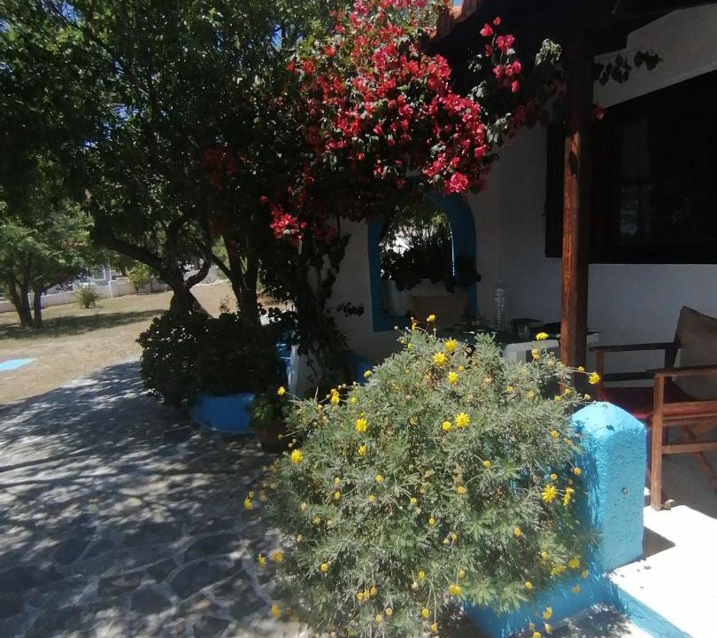 Photo of Others in Limnionas