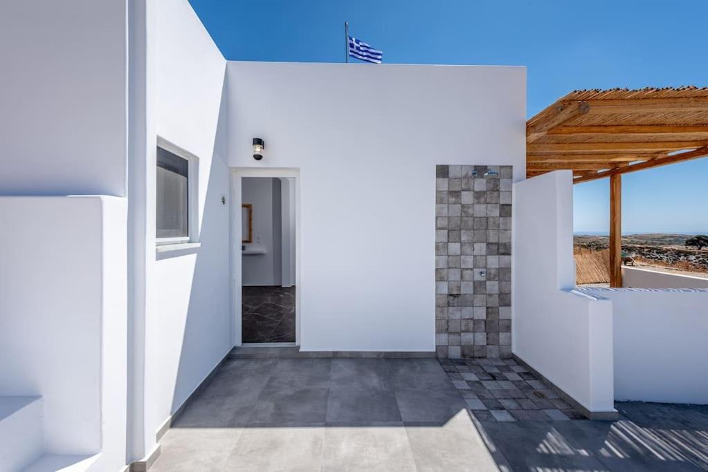Photo of Others in Milos