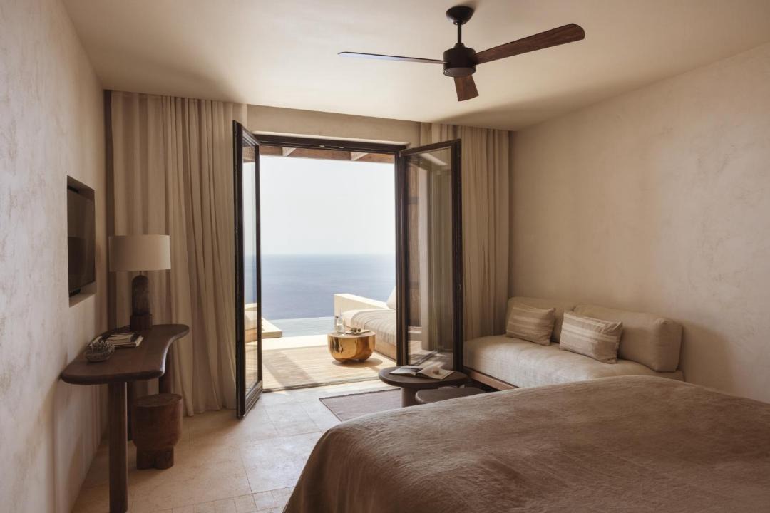 Photo of Others in Folegandros