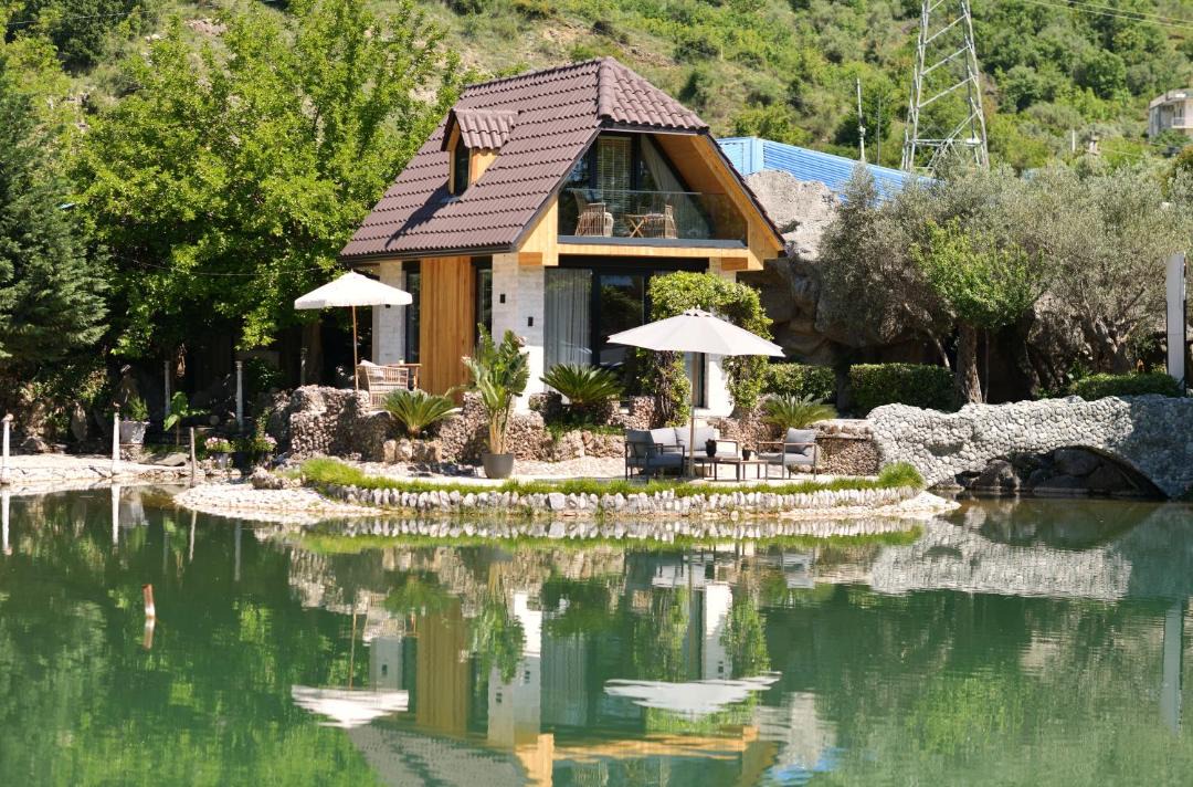 Photo of Others in Sakës