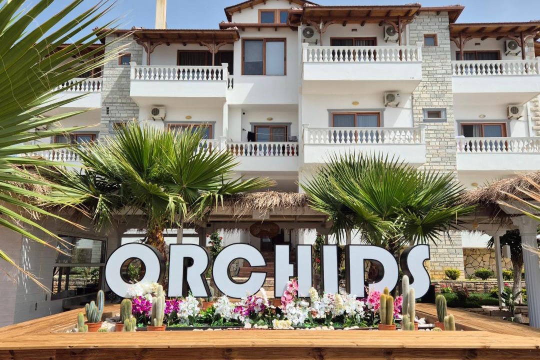 Photo of Others in Sarande