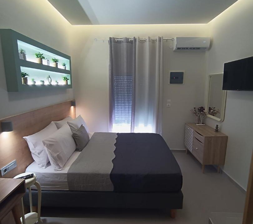 Photo of Bedroom in Mirtos