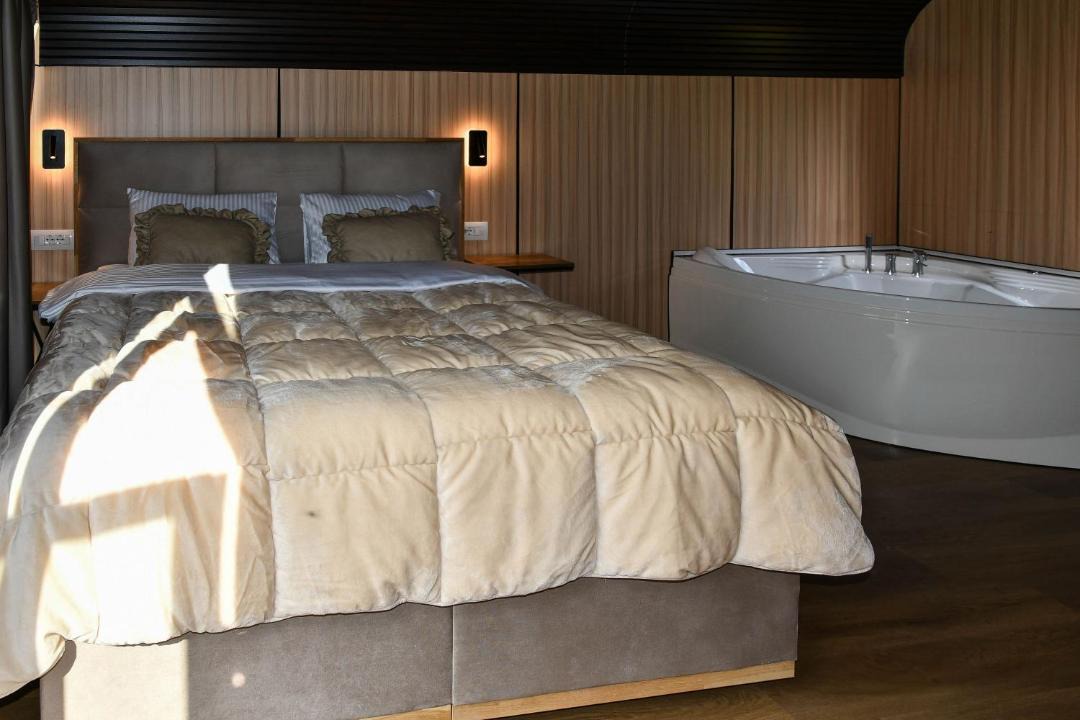 Photo of Bedroom in Theth