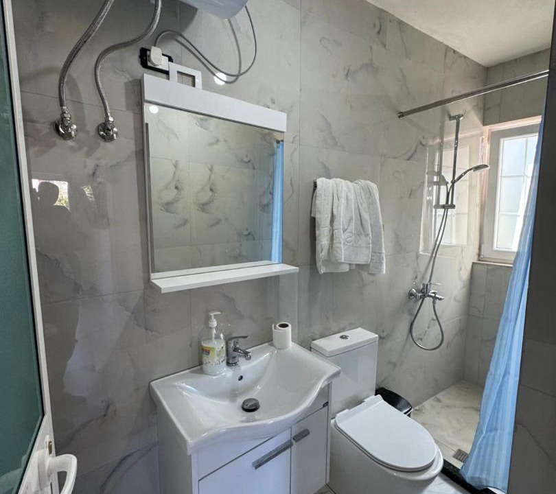 Photo of Bathroom in Sakës