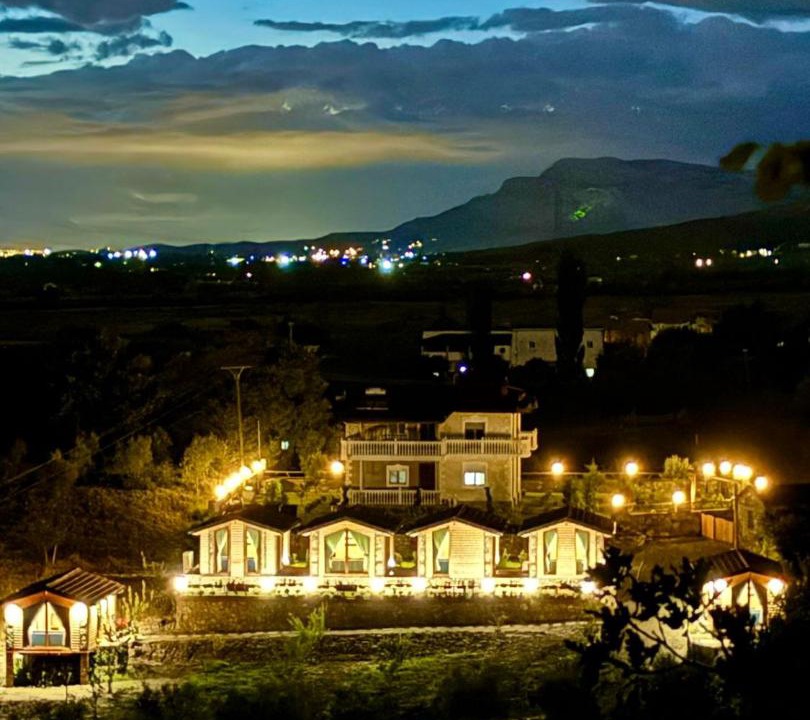 Photo of Others in Sakës
