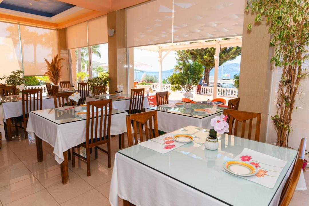 Photo of Others in Sarande