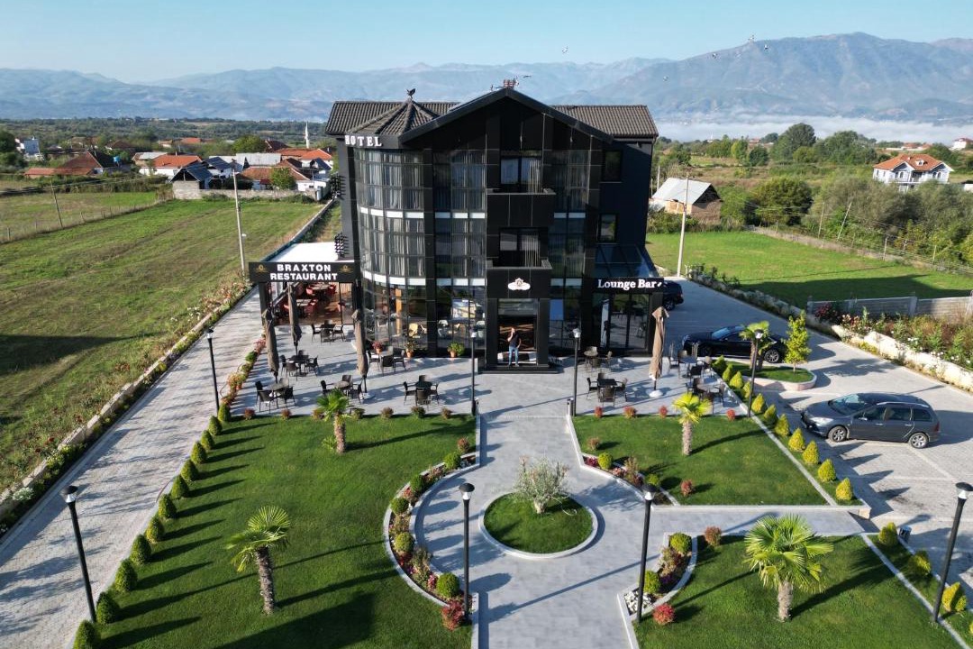 Photo of Others in Diber