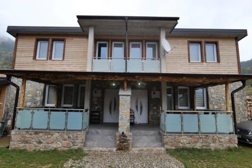 Photo of Buildings in Vitomiricë