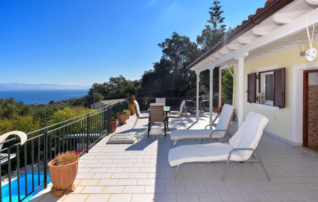Photo of Patio Balcony in Mpogdanatika