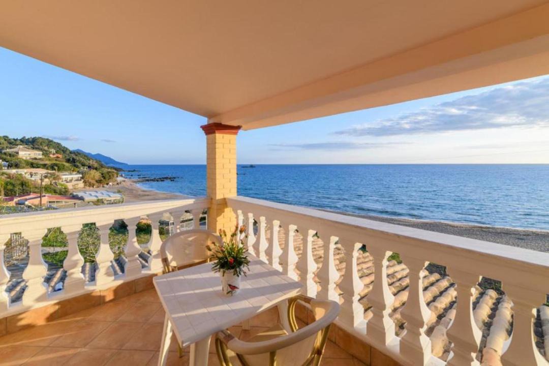 Photo of Patio Balcony in Sinarades