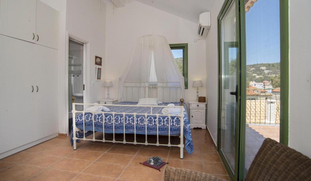 Photo of Others in Gaios