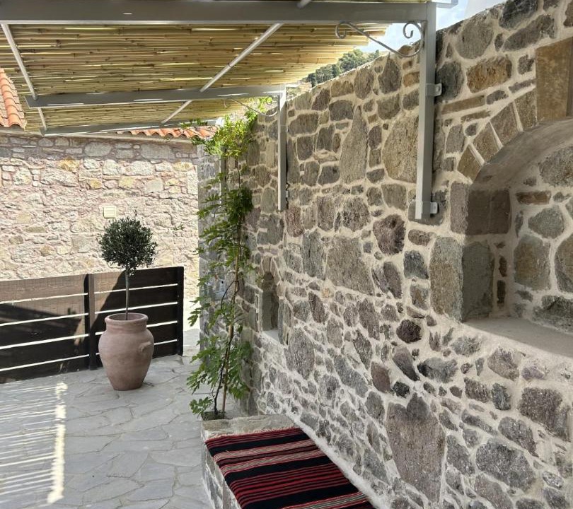 Photo of Others in Kontias