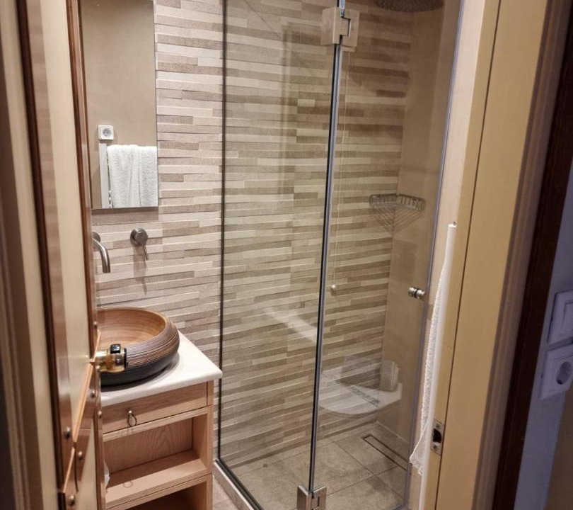 Photo of Bathroom in Delfoi