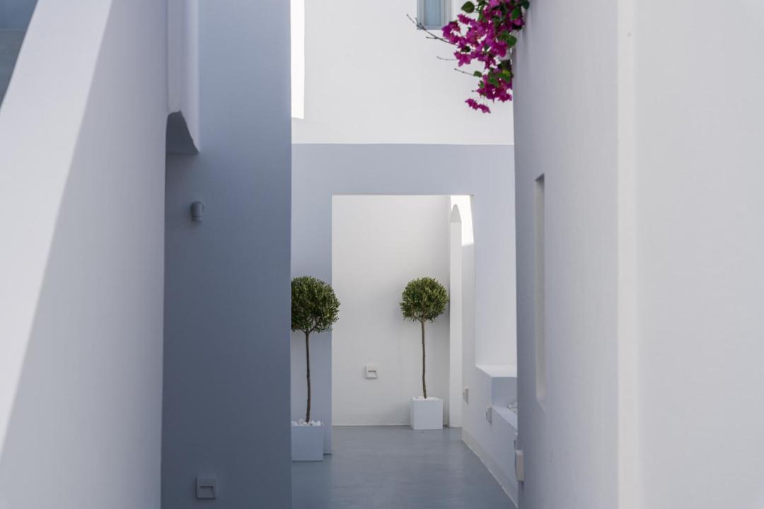 Photo of Others in Fira