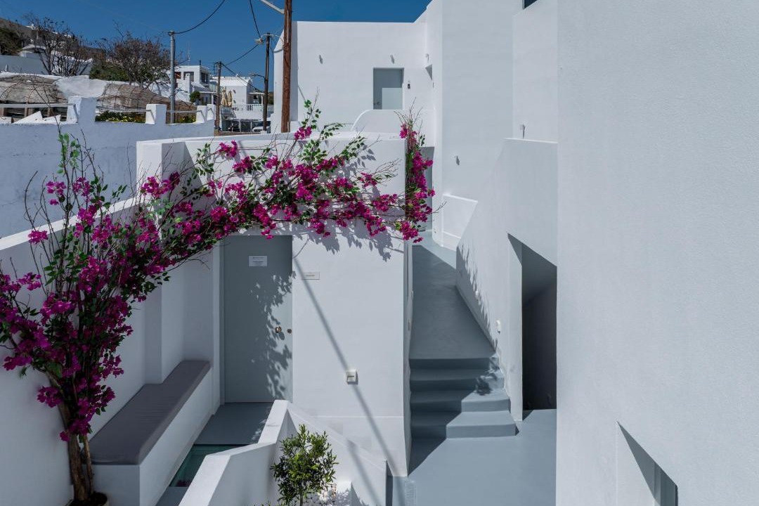 Photo of Others in Fira