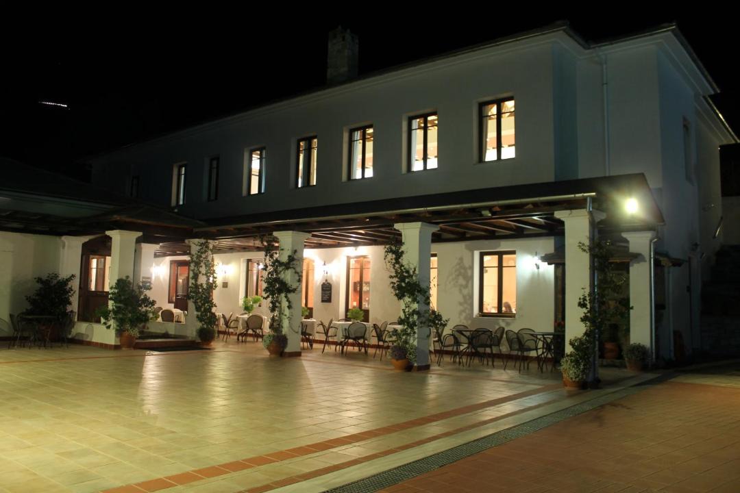 Photo of Others in Portaria