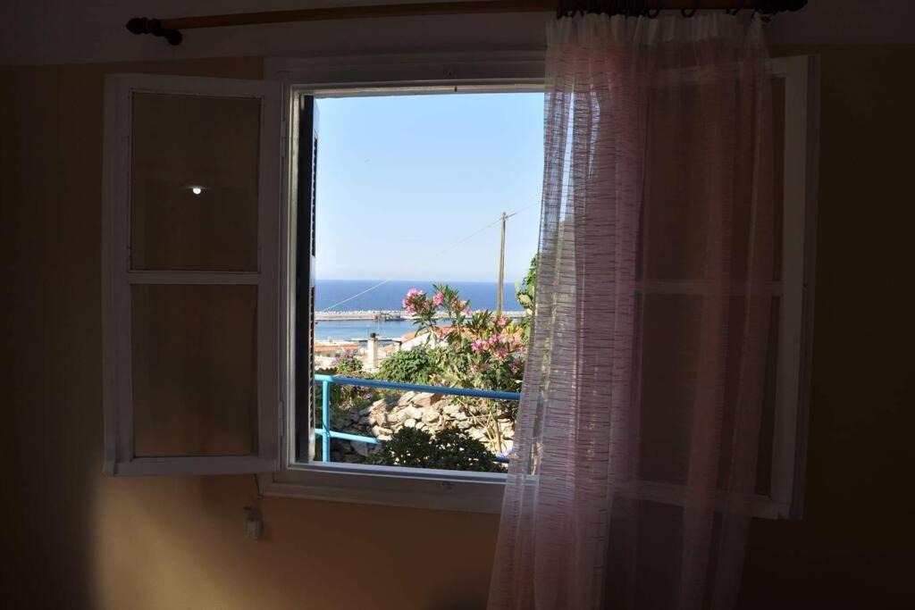 Photo of Others in Evdilos