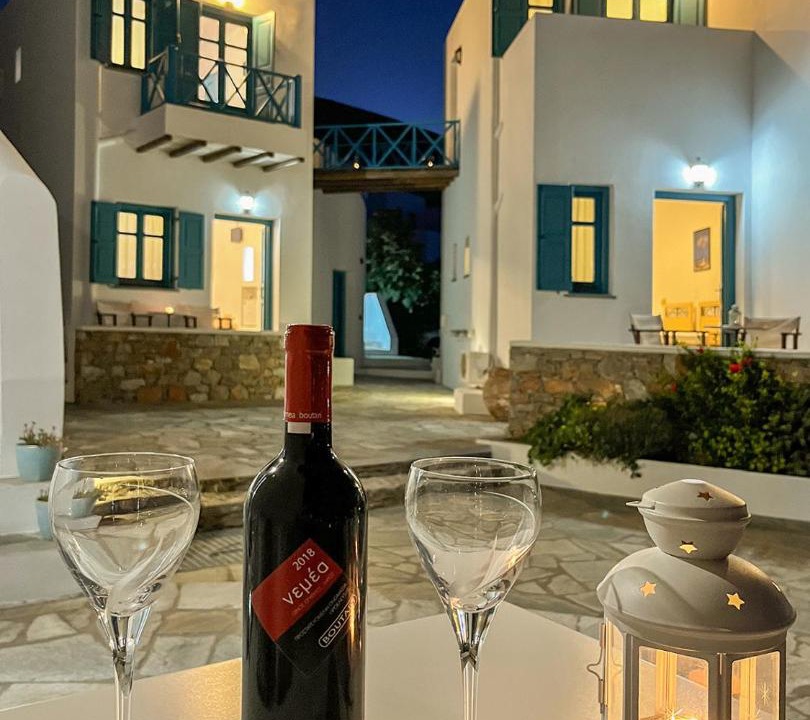 Photo of Others in Chora Folegandros