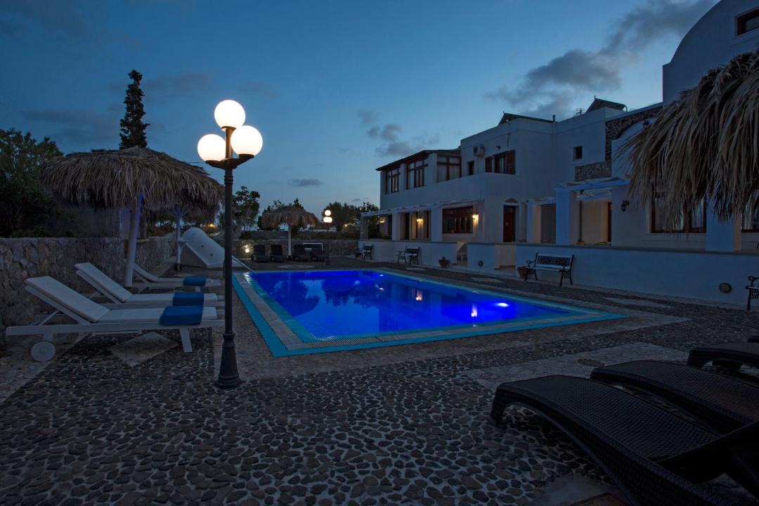 Photo of Others in Perissa