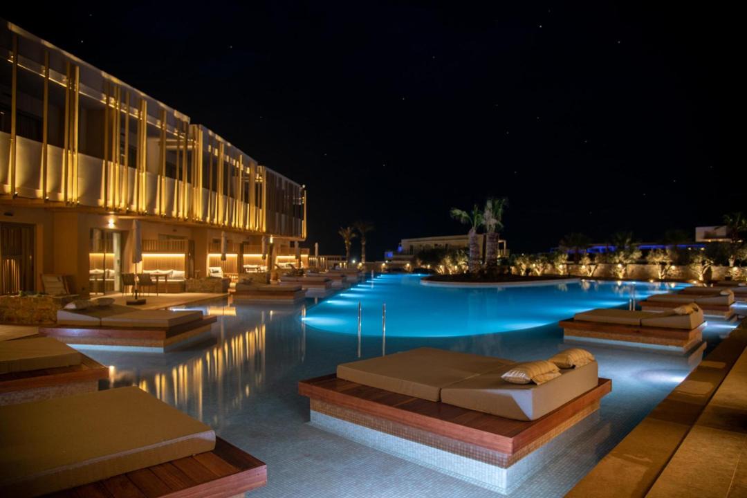 Photo of Outdoor in Aposelemis