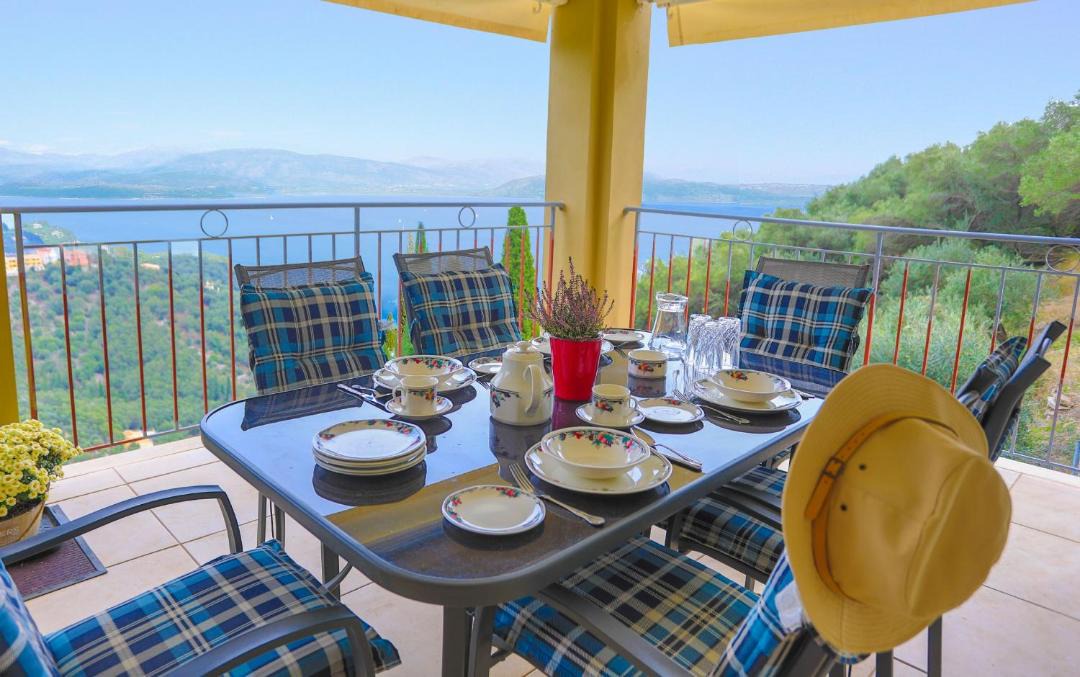 Photo of Patio Balcony in Kentroma