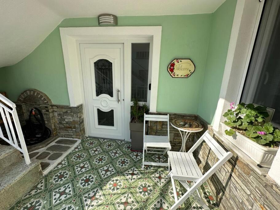 Photo of Livingroom in Servia