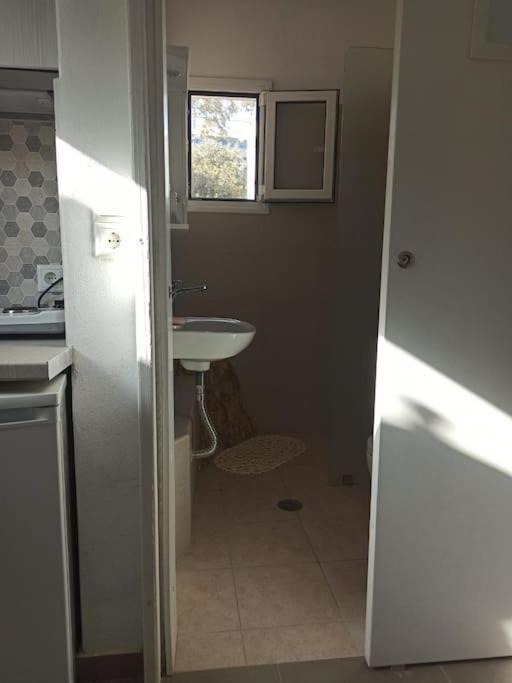 Photo of Bathroom in Donoussa