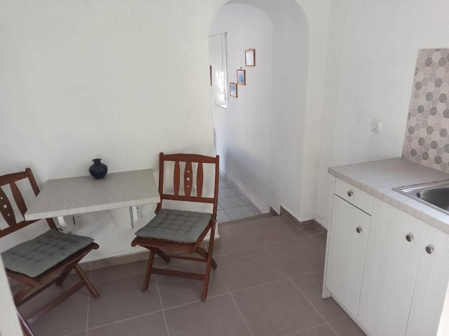 Photo of Livingroom in Donoussa
