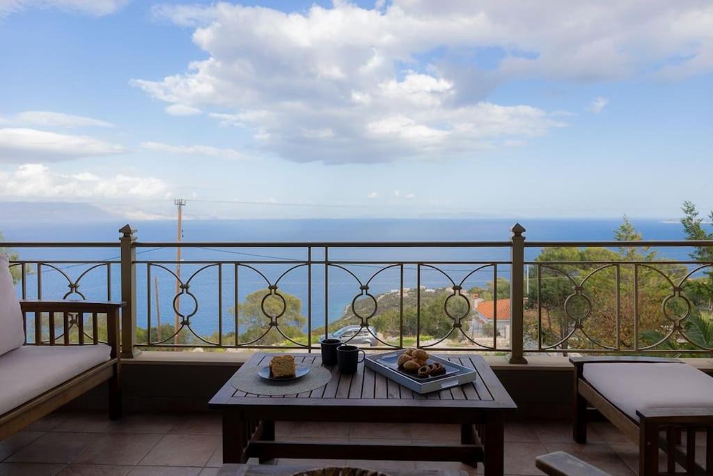 Photo of Patio Balcony in Katakali