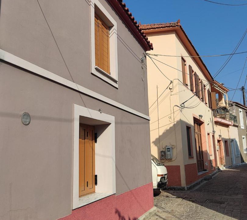 Photo of Buildings in Mantamados