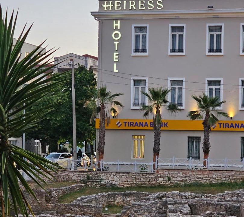 Photo of Others in Qender