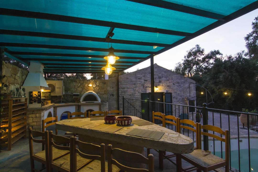 Photo of Patio Balcony in Mpogdanatika
