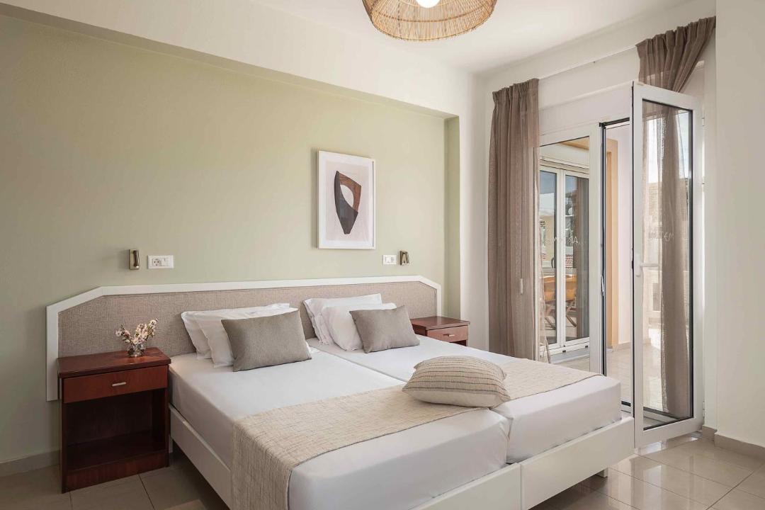 Photo of Bedroom in Kato Stalos