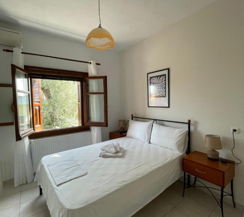 Photo of Bedroom in Kala Nera