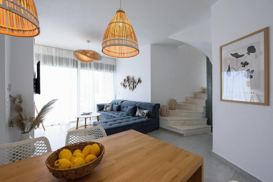 Photo of Others in Diasella