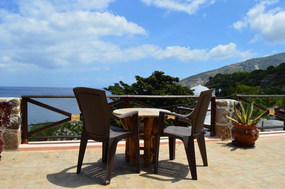 Photo of Patio Balcony in Mandraki