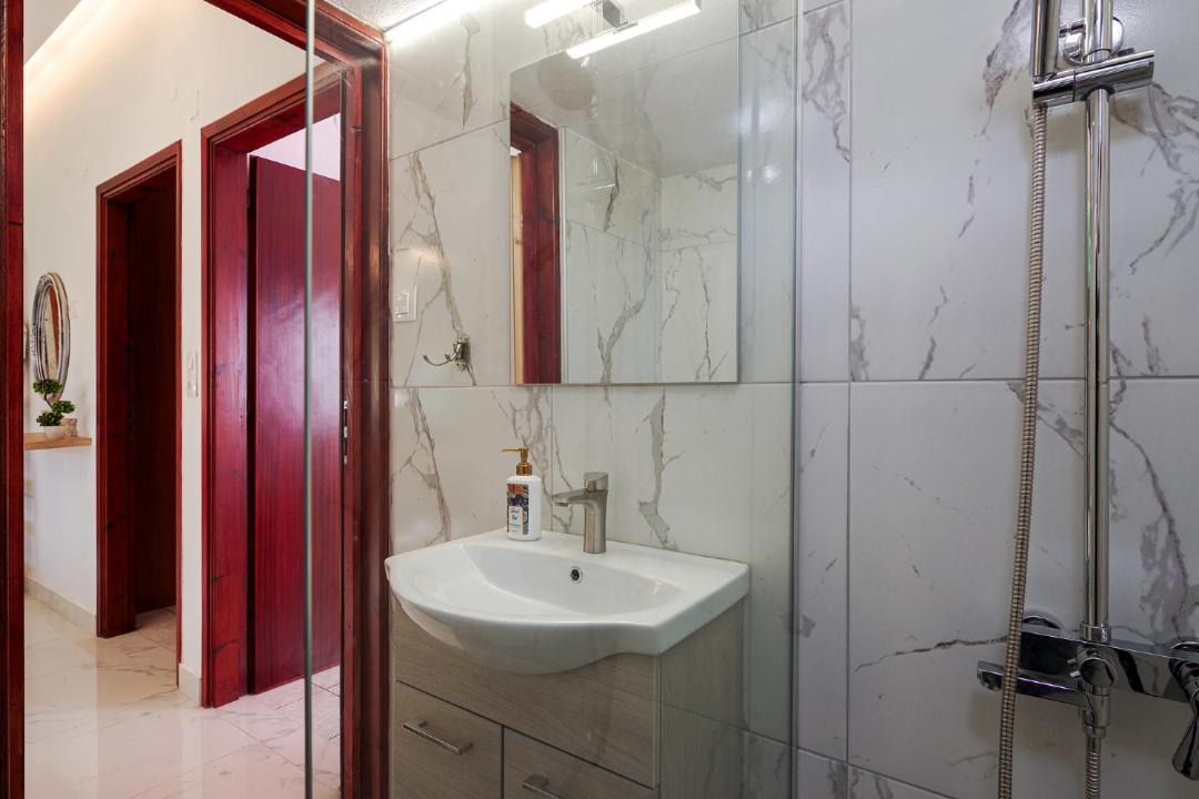 Photo of Bathroom in Gournai