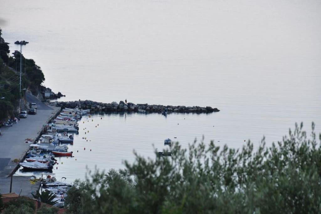 Photo of Others in Mikros Gialos