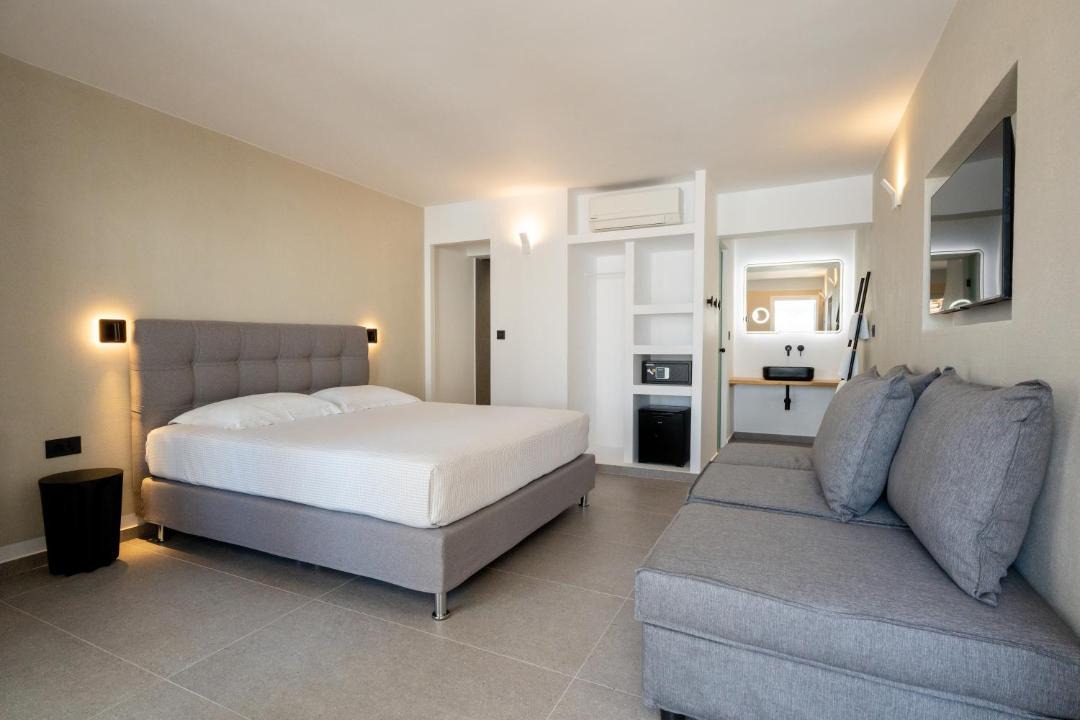 Photo of Bedroom in Ios Town