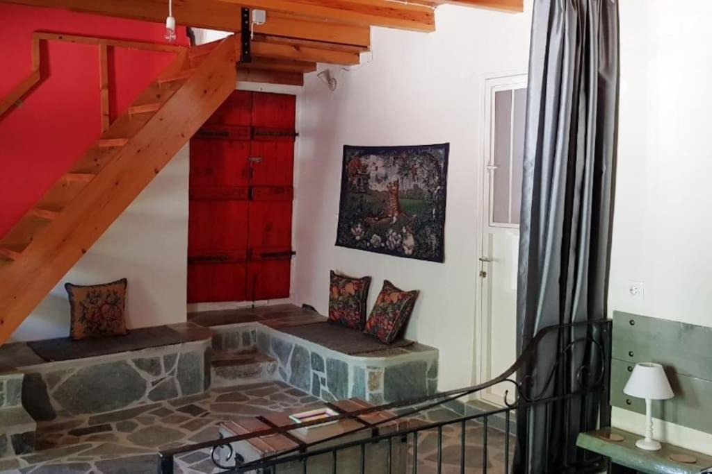 Photo of Livingroom in Thalames